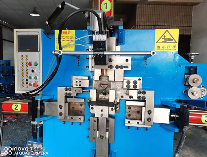 電腦液壓打扣機